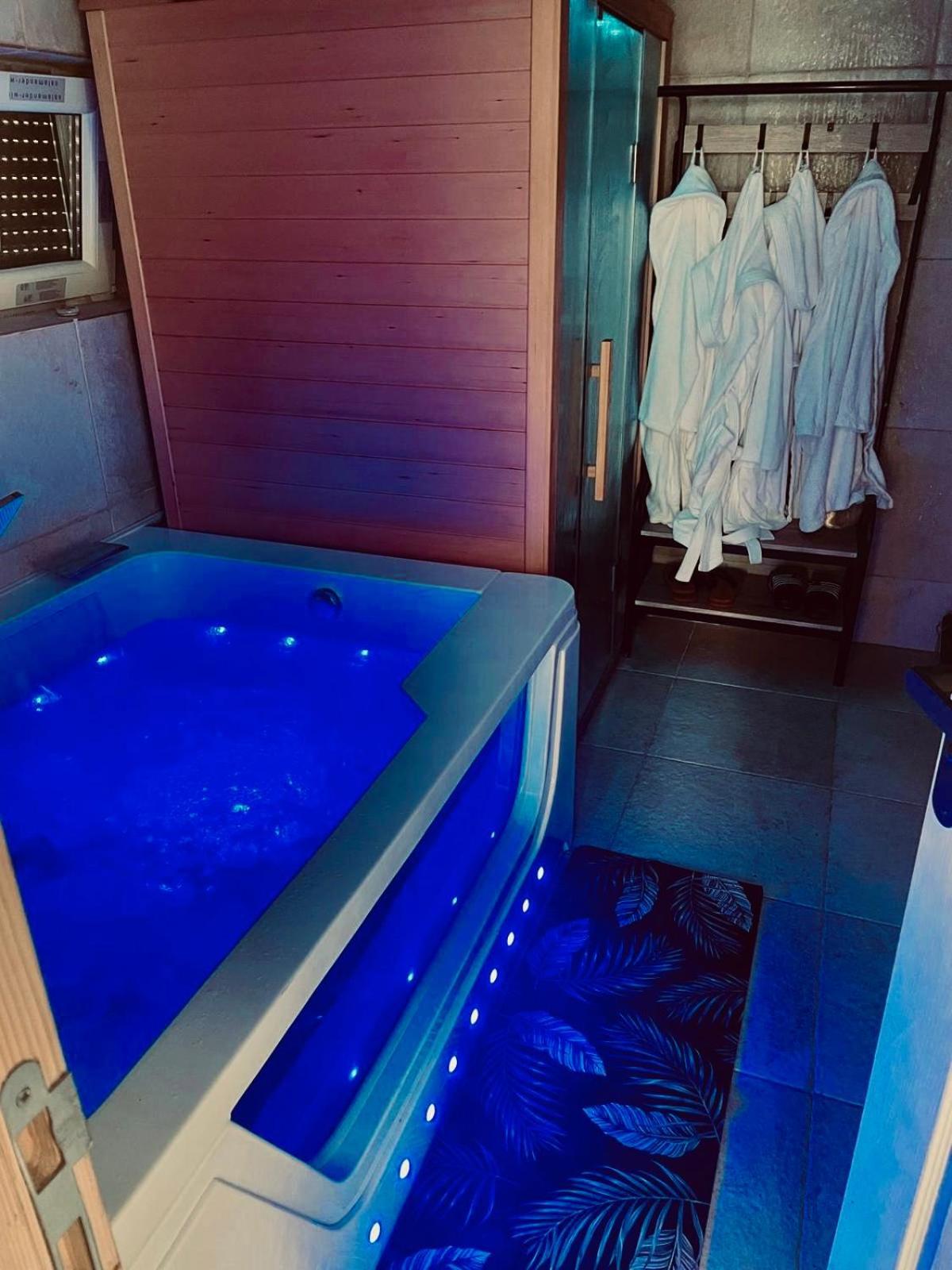 Oasis Spa Pres De Disney Nanteuil-lès-Meaux Extérieur photo