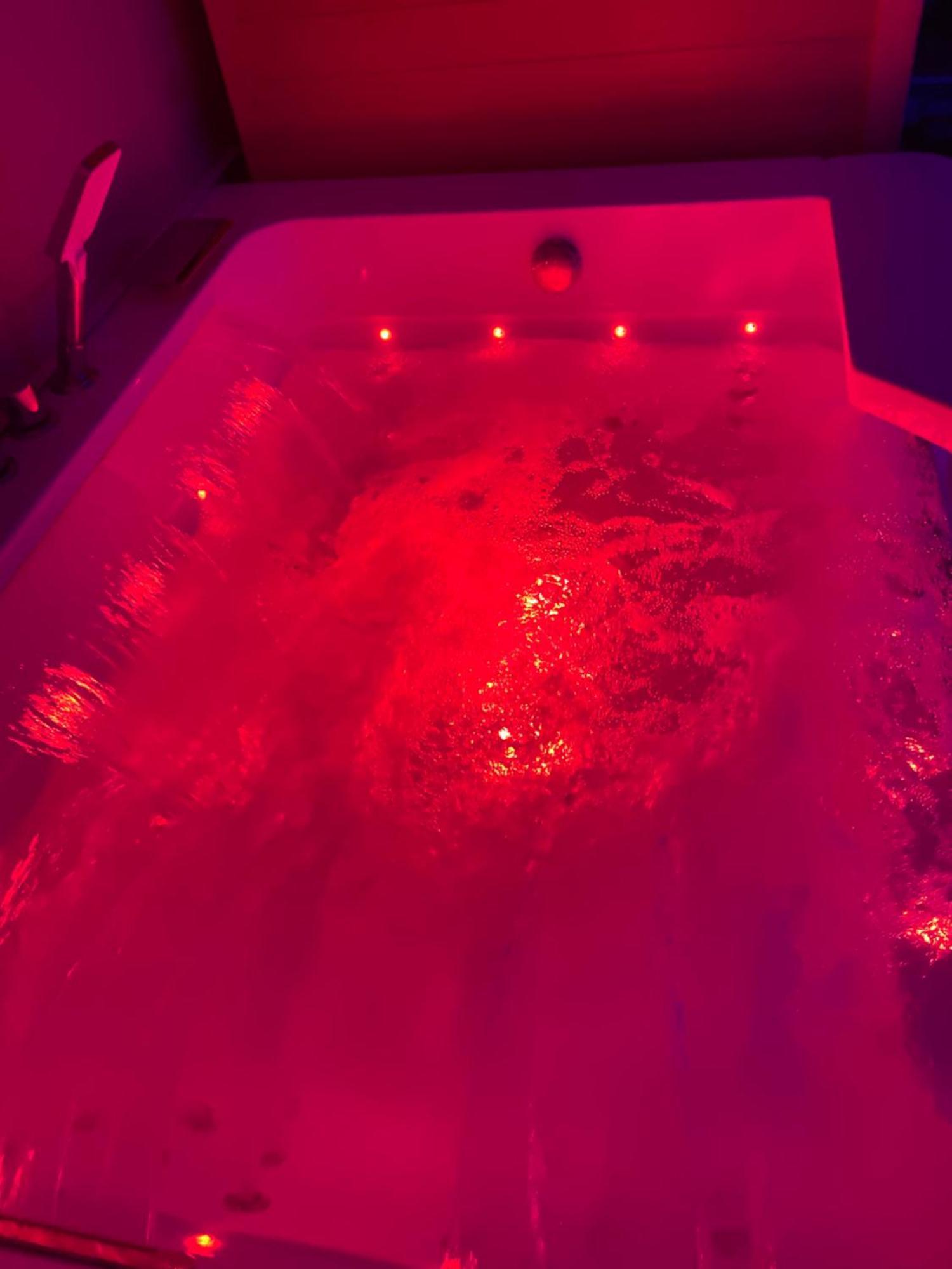 Oasis Spa Pres De Disney Nanteuil-lès-Meaux Extérieur photo